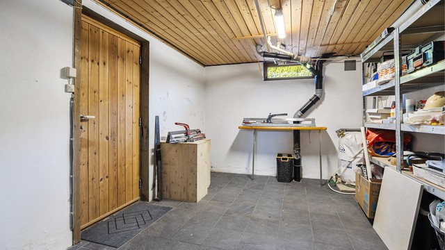 God plass til oppbevaring av sportsutstyr, verktøy og sesongartikler.