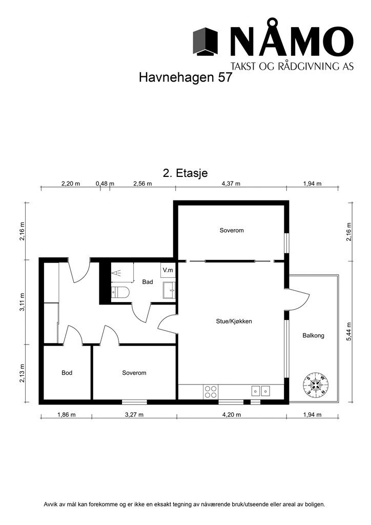 Leiligheten har en praktisk planløsning med to soverom, en romslig innvendig bod og en sosial sone med stue og kjøkken.