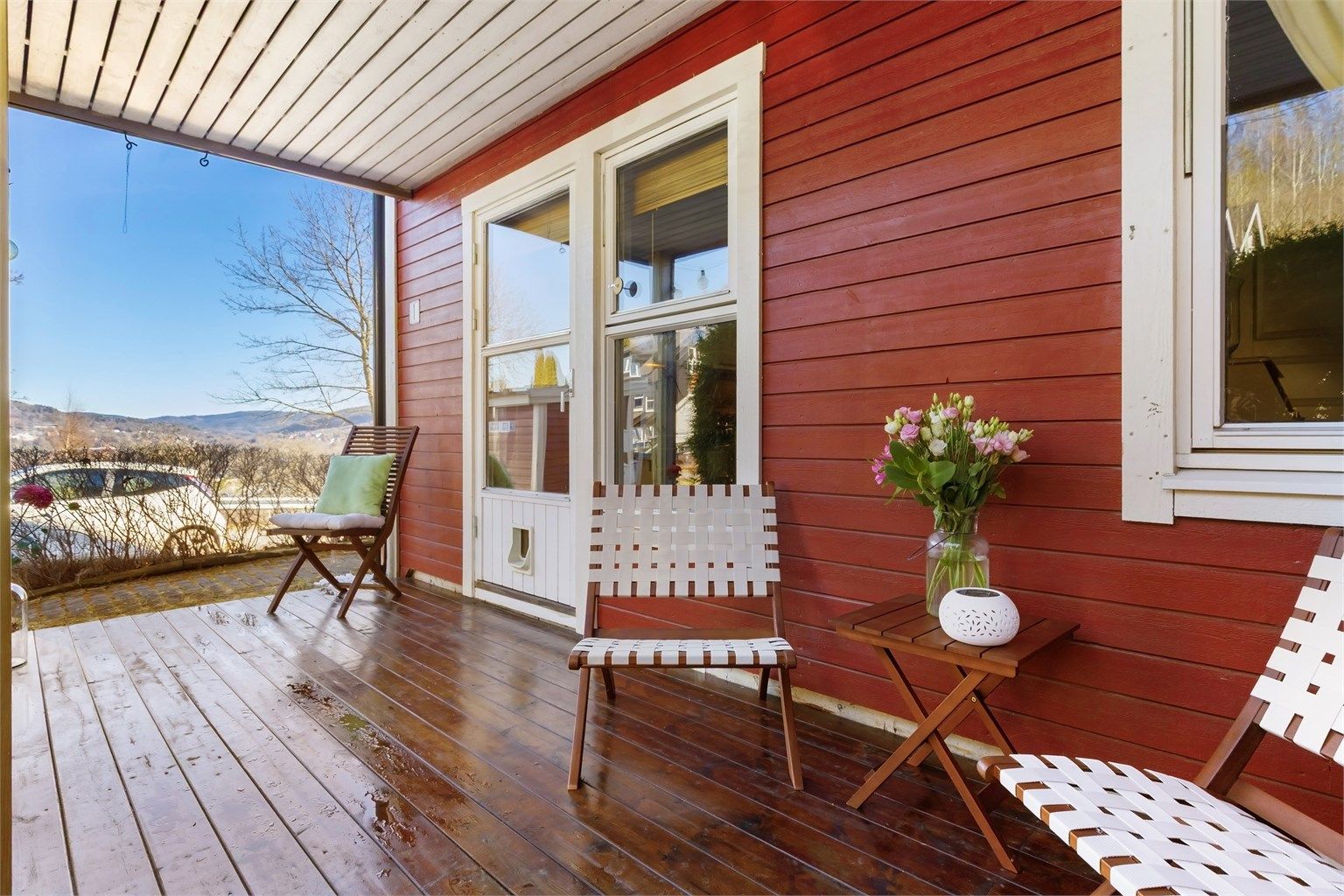 Terrassen er overbygget og vestvendt