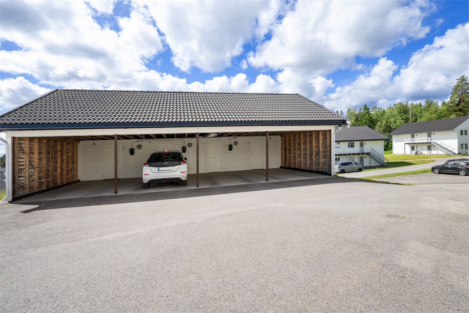 Carport med el bil lader