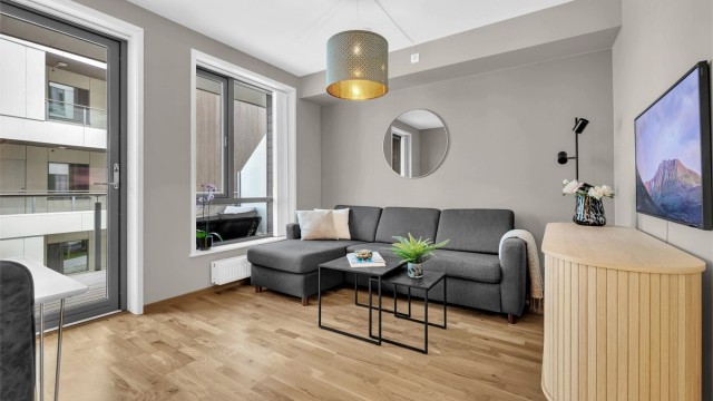 Eiendomsmegler Krogsveen v/Andreas Christophersen ønsker velkommen til Åråssvingen 21!