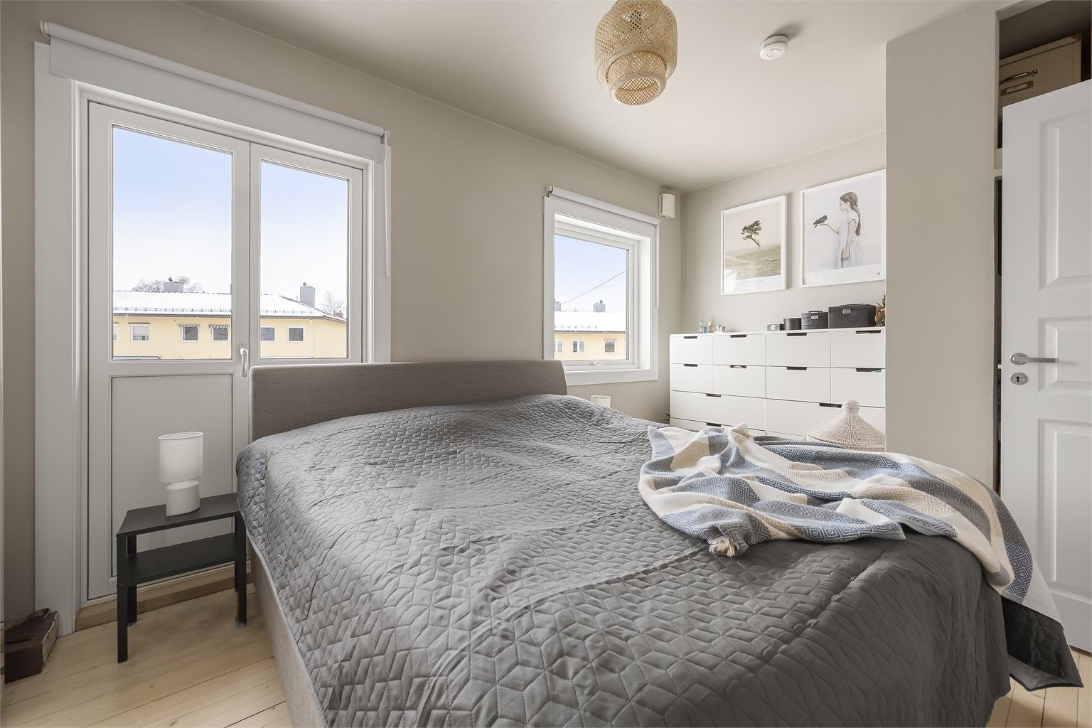 Fransk balkong på hovedsoverommet.