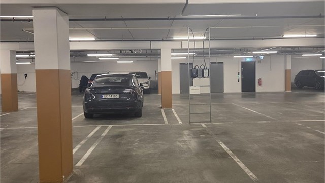 Parkeringsplass i oppvarmet