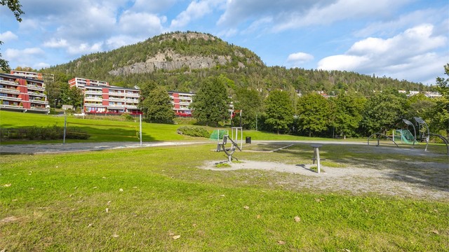 Dette er et hjem med hjerterom og tumleplass – perfekt for barnefamilien som ønsker trygghet, fellesskap og gode oppvekstsvilkår