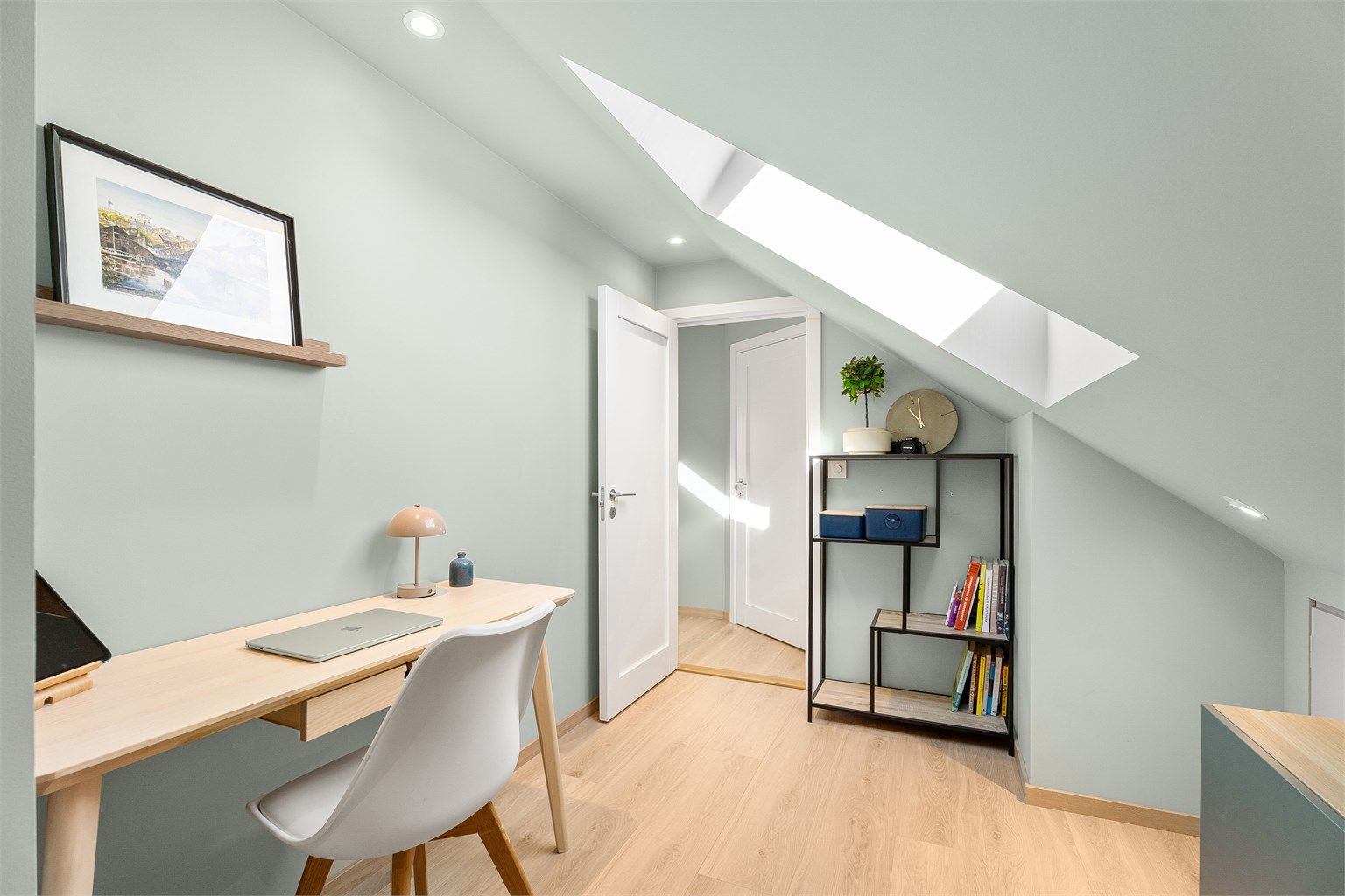 Rommet passer også ypperlig som barnerom. 