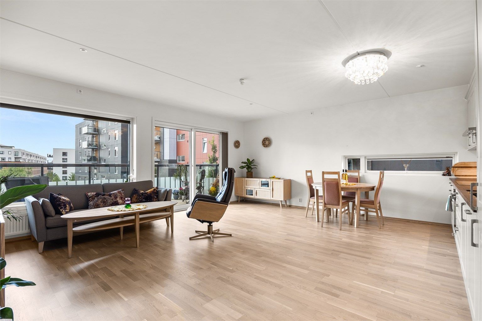 Hamdi Kaptan v/ Krogsveen eiendomsmegling har gleden av å presentere Lørenveien 57! 