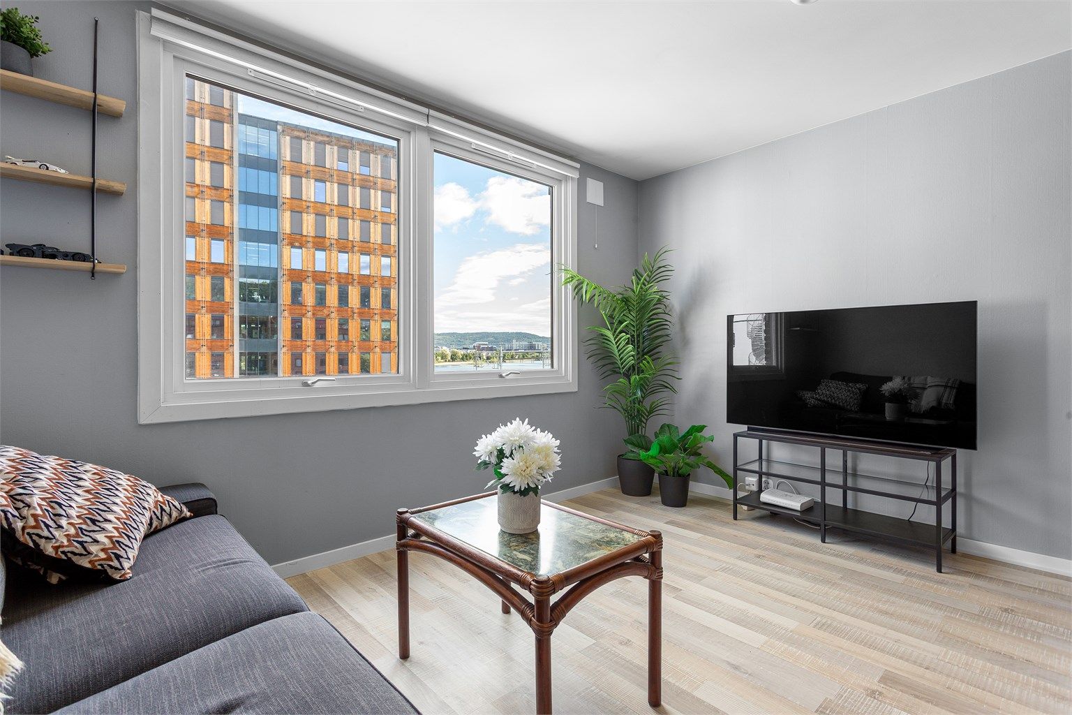 Inngangsdør fra 2025 og vinduer fra 2020