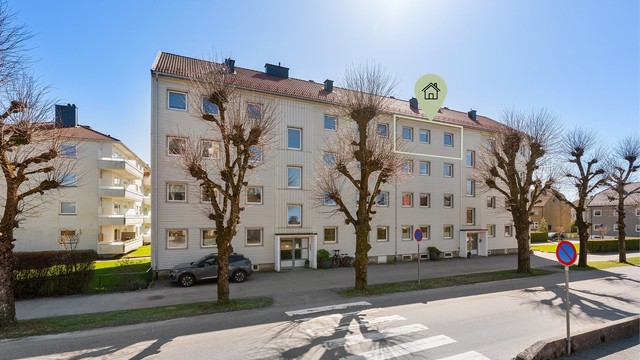 Fasadebilde sett fra bakside mot rolig gate