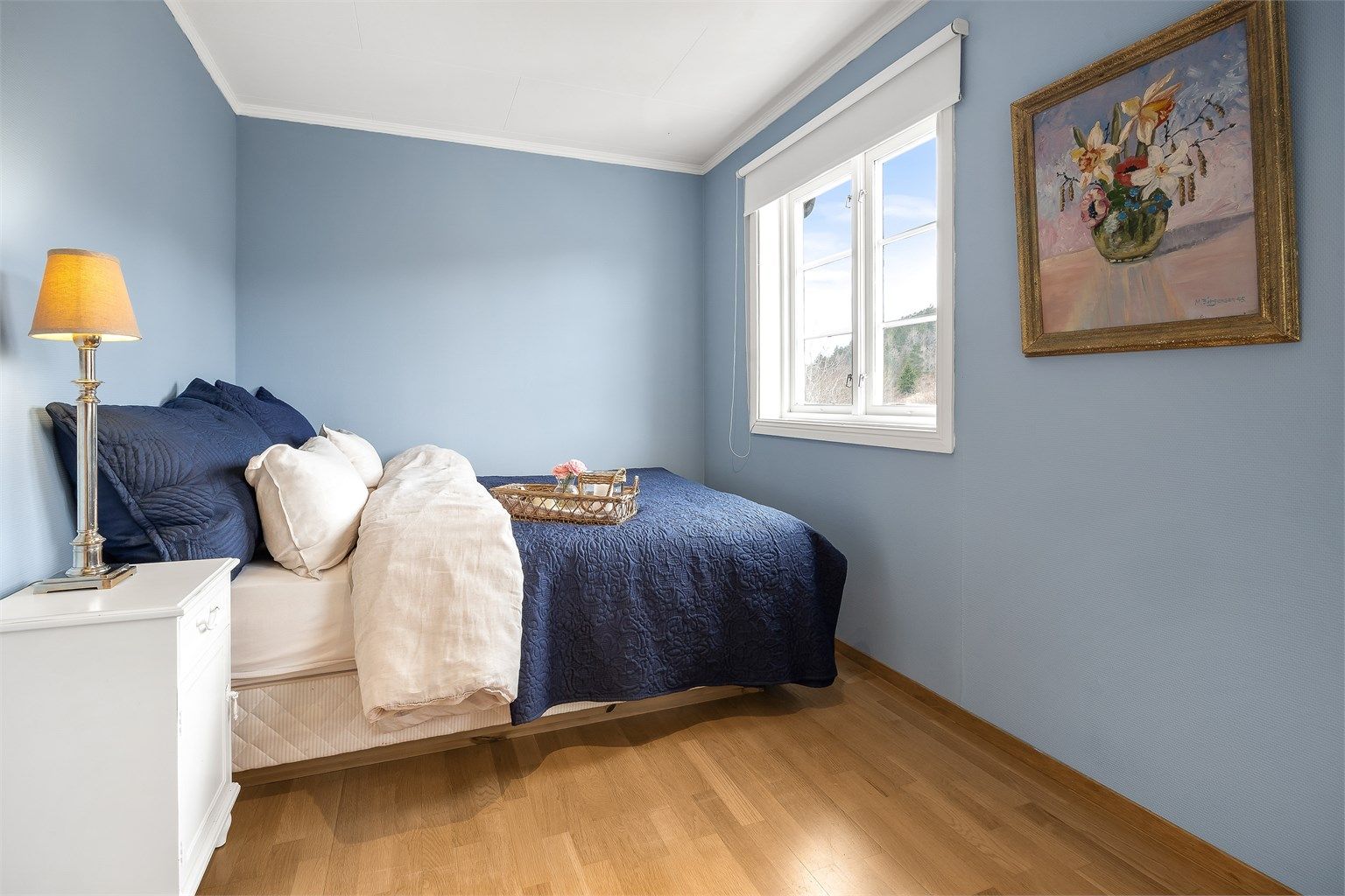 Ett av to soverom i andre etasje.