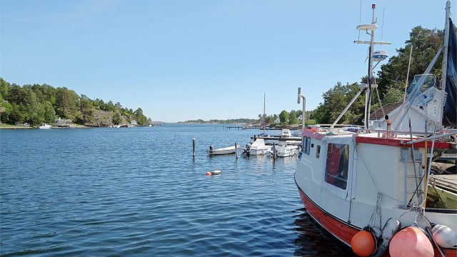 Kyststien og badeplasser er lett tilgjengelig for rekreasjon.