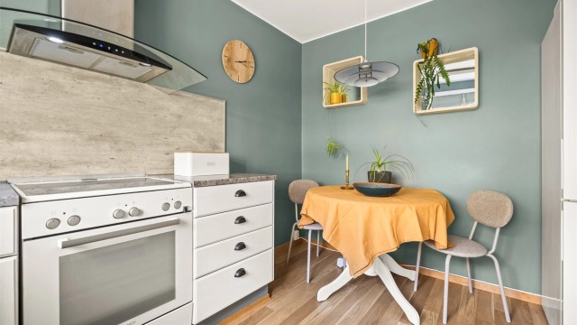 Det er også plass til en mindre spisegruppe, godt egnet som frokostplass eller til hverdagsmåltider.