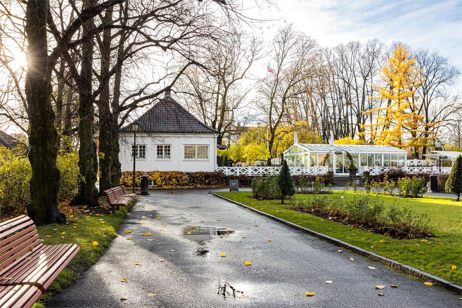 Den hyggelige caféen - Anne på Landet i Frognerparken er i gåavstand fra leiligheten.