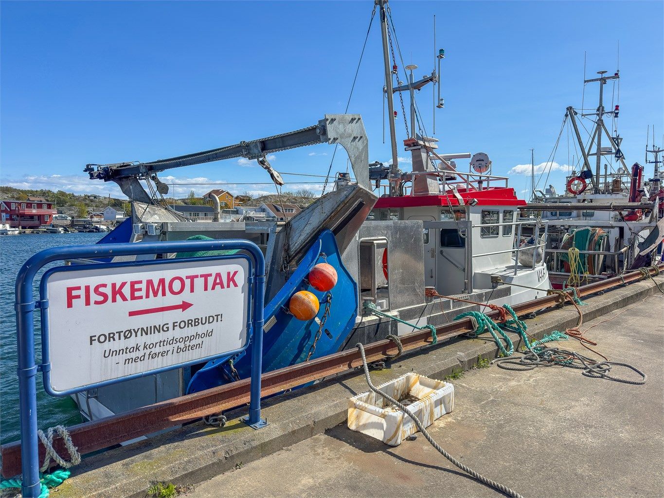 Hvasser har broforbindelse med Tjøme og er et av Norges mest populære sommersteder