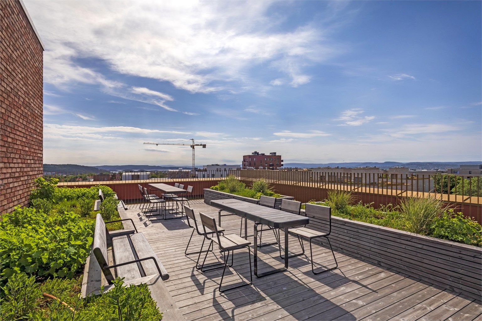 Felles takterrasse med god utsikt.