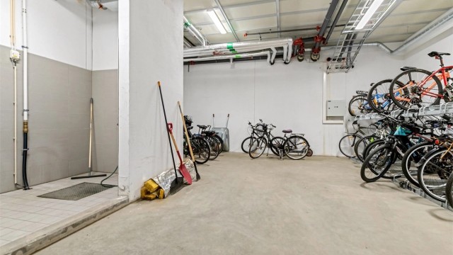 Felles sykkelbod med vaskehall/verksted for sykkel