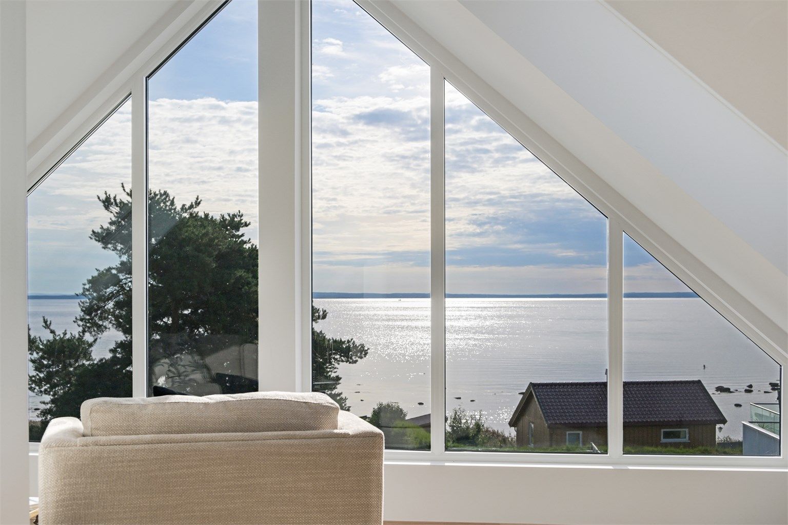 Fantastisk utsikt mot sjøen!