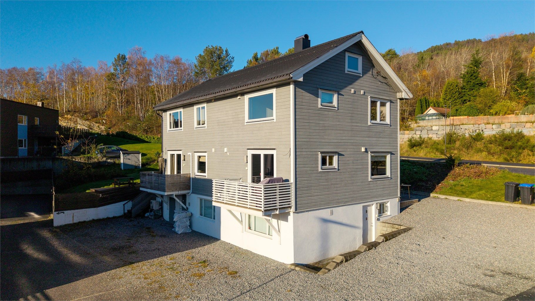 Velkommen til Emblemsvågen 2 B presentert av Daglig leder/Eiendomsmegler Preben Willmann