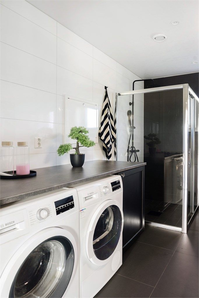 Opplegg for vaskemaskin og tørkemaskin. 