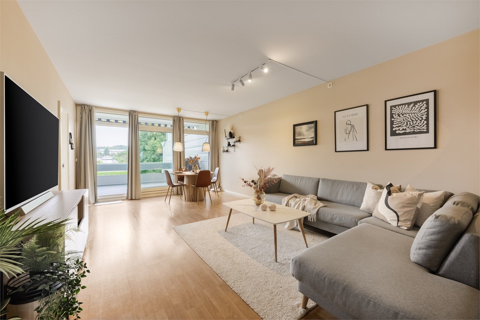 Velkommen til Timoteiveien 10, leil. 33 - Presentert av Daniel S. Mossige v/Krogsveen