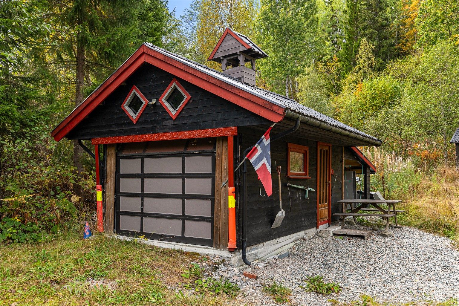 Garasje på fjellet er en luksus. (ikke omsøkt)