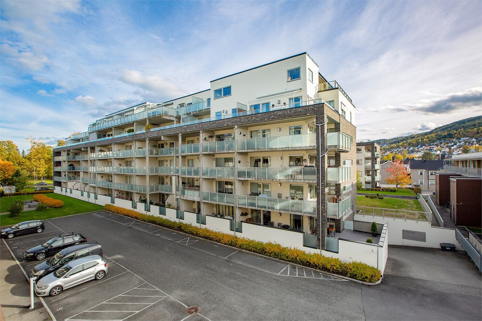 Attraktiv og sentral beliggenhet i rolig sidegate. Foto: Morten Normann Larsen/Normann Foto AS