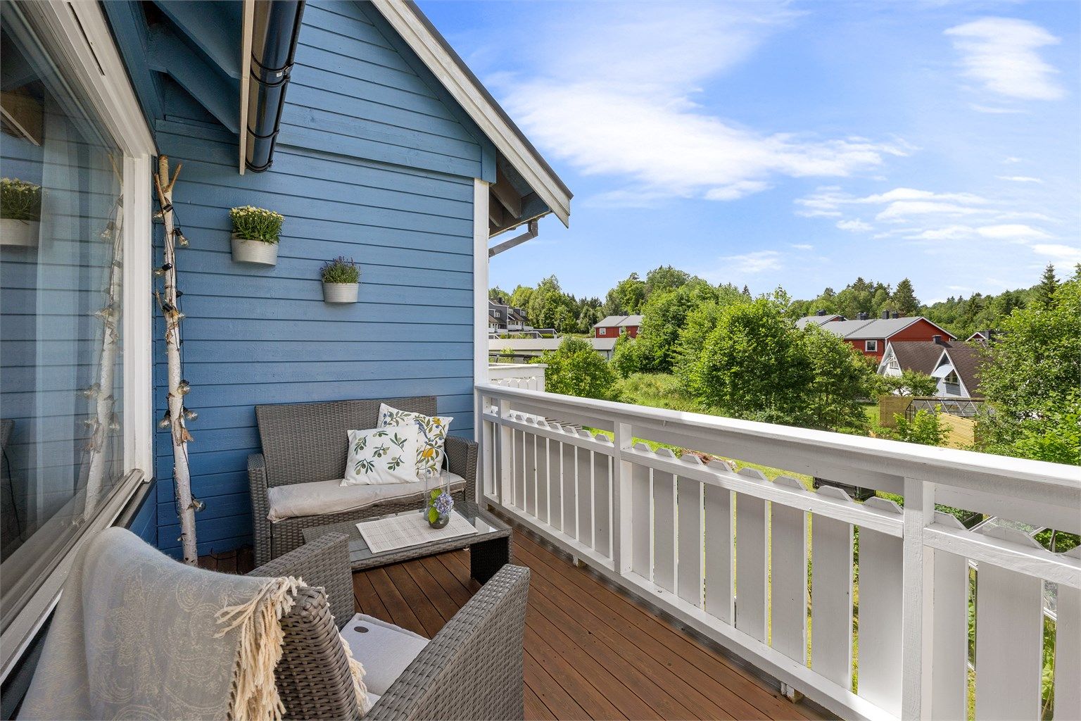 Terrasse utenfor stuen 
