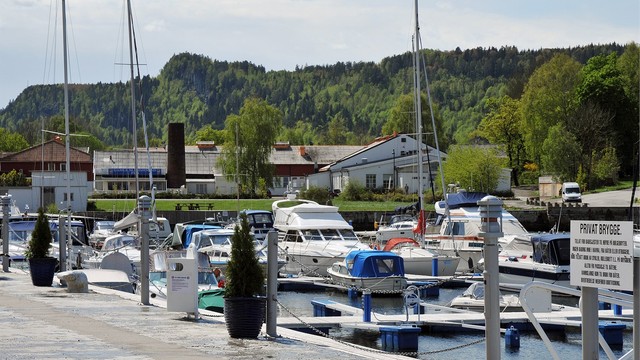 Kort vei til båtmarina i Slemmestad