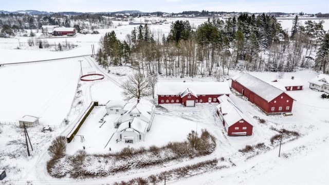 Velkommen til Åsrumveien 64 i Sandefjord!