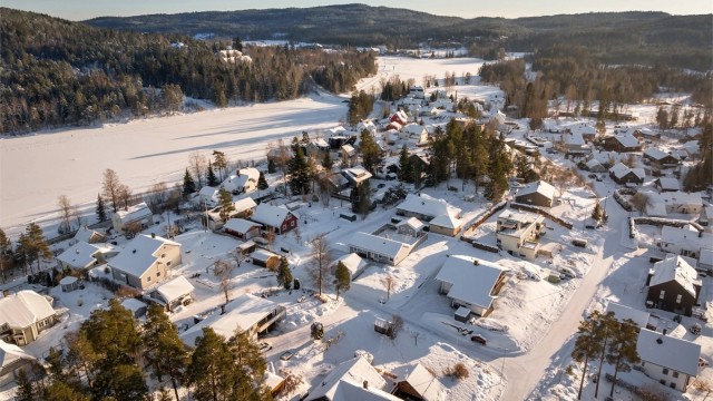 Dikemark Idrettsforening har mange aktiviteter for barn og ungdom i nærheten.