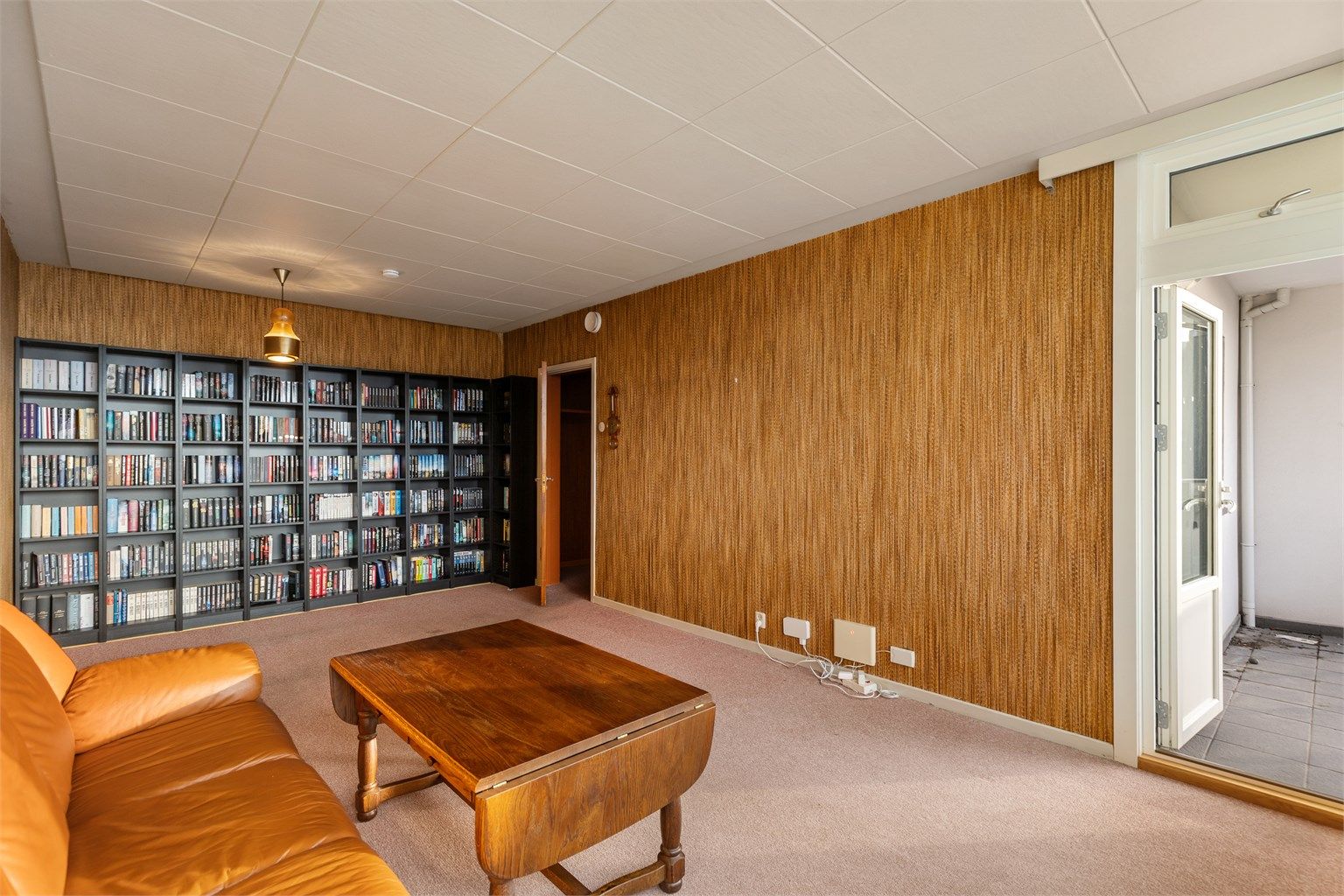 Stue med utgang til balkong