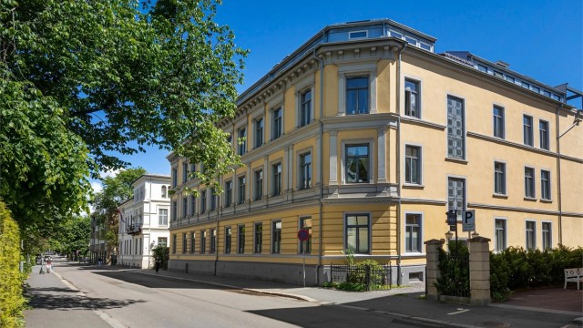 Josefines gate er en rolig gate i Homansbyen, uten støy fra nærliggende uteliv.