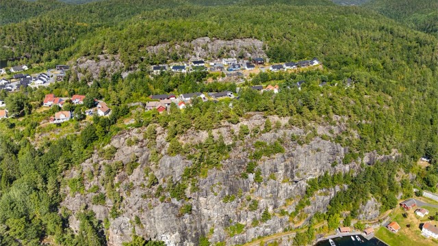 Nærområdet byr på fine turstier.