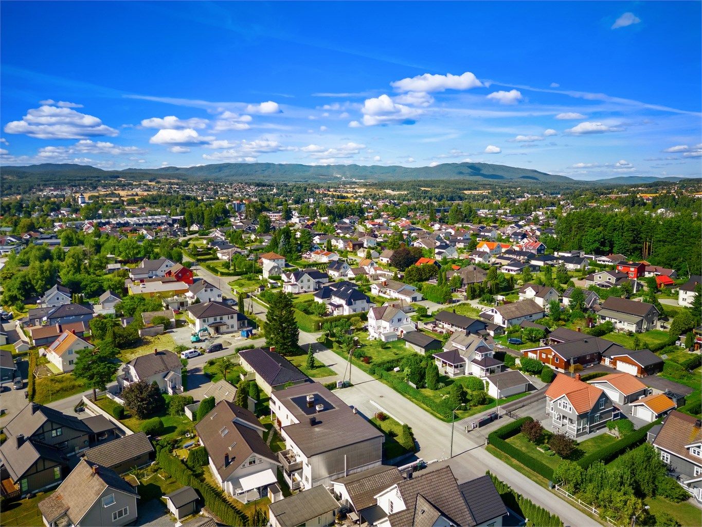 Nærhet til turmulighet langs elvestien ved Drammenselva