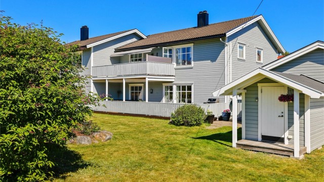 Stenlia 41 presenteres av Per-Espen Omberg i Krogsveen.