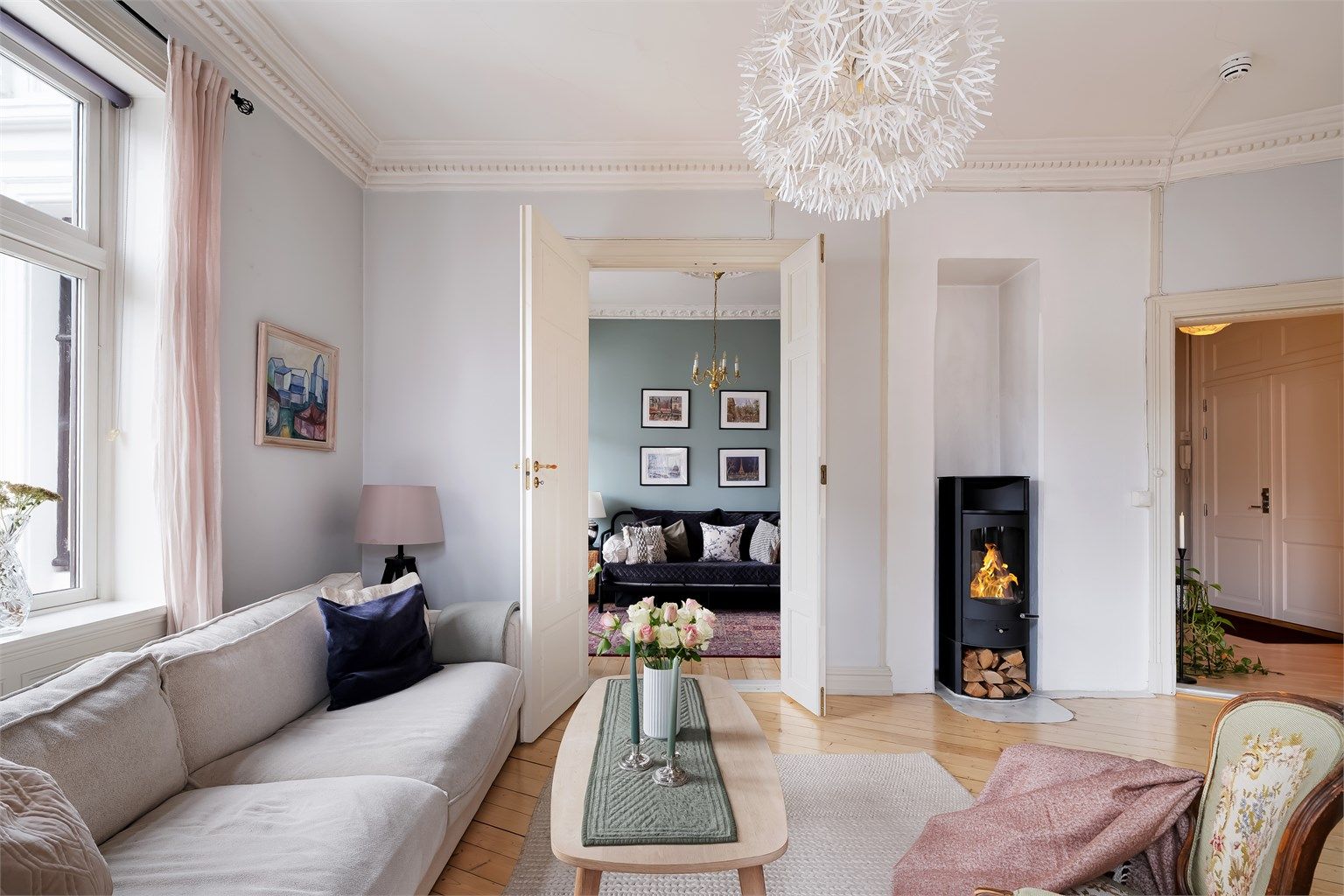 Velkommen til Gyldenløves gate 2A! - Presentert av Therese Berg Ekeli v/ Eiendomsmegler Krogsveen. Foto: Borowiak, Chris.