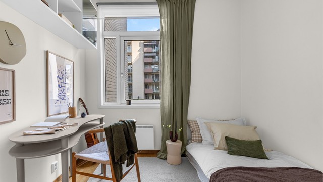 Dette soverommet egner seg ypperlig som gjesterom, barnerom eller kontor, alt etter ditt behov.