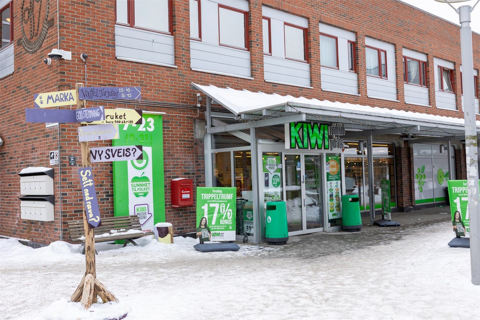 Hverdagslogistikken er enkel. Kiwi ligger kun 5 minutters gange fra eiendommen.