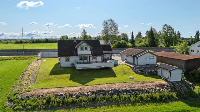 Fasade sett mot øst