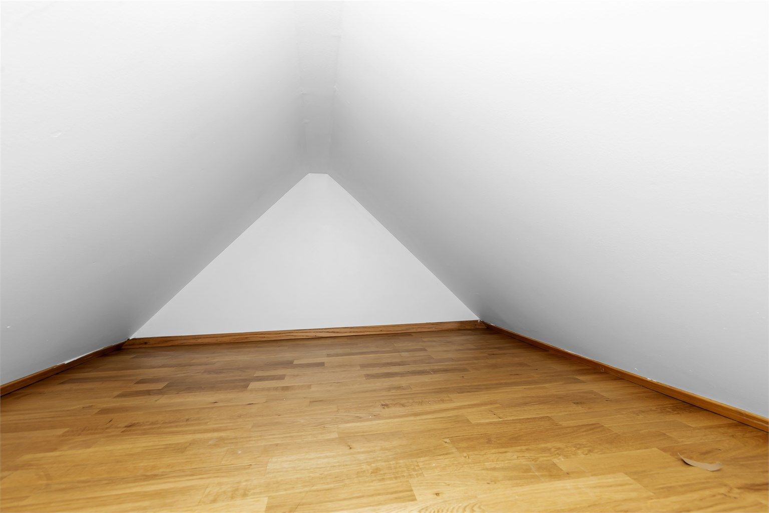 Hemsen gir verdifull ekstra oppbevarings- og lagringsplass.