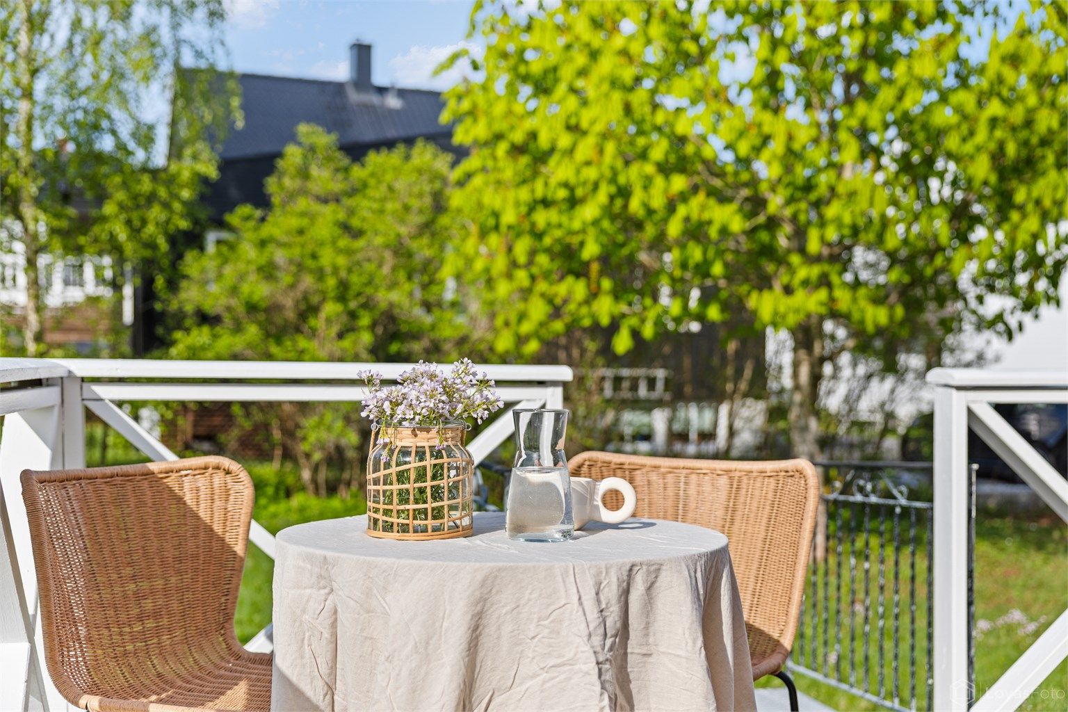 Her er det god plass for måltider utendørs.