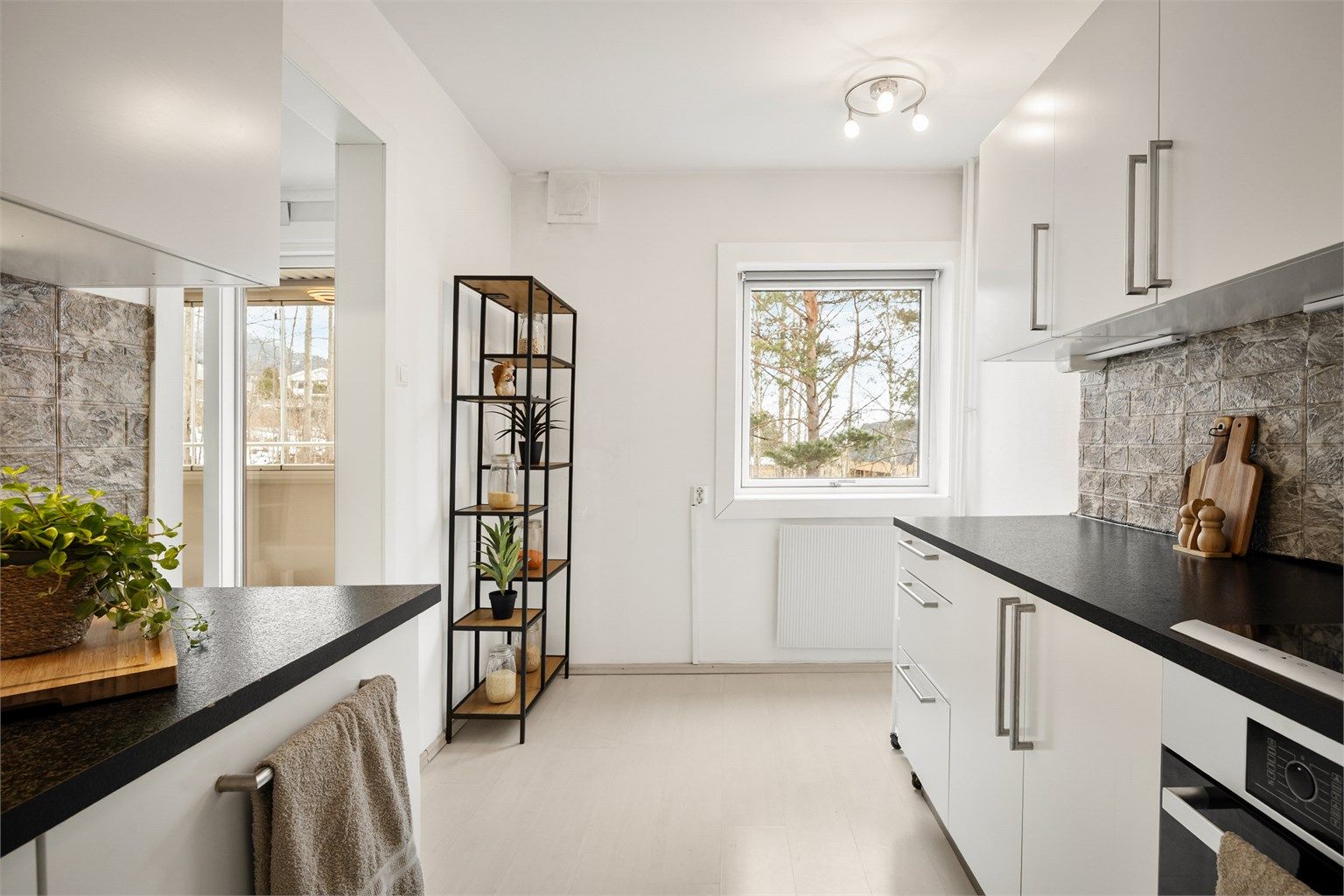 Dette er en lettstelt og pen 2-roms leilighet i en høy 1. etasje.
Foto: Stine Jørgensen Prøitz