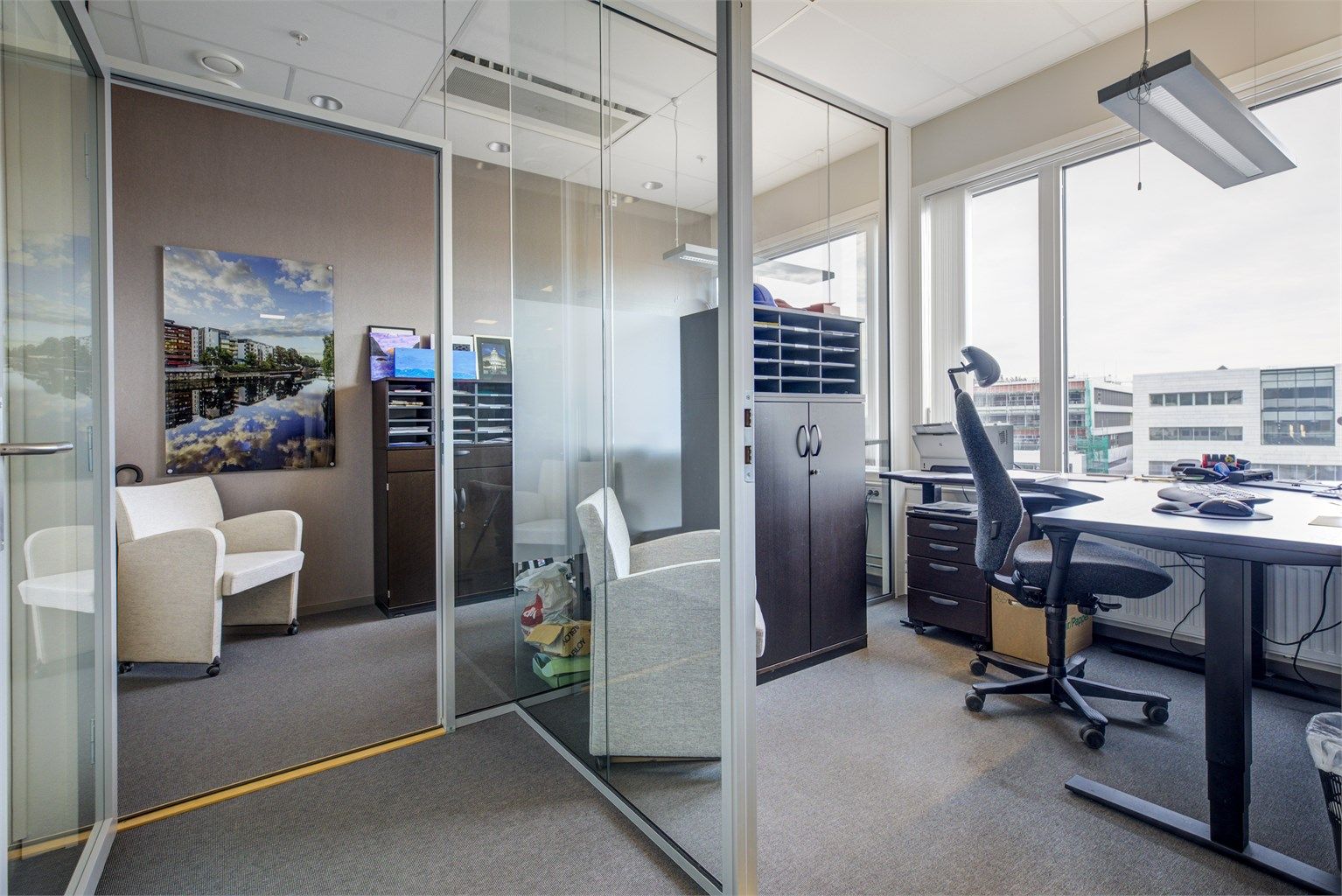 Lokalet er innredet med 13 cellekontor 