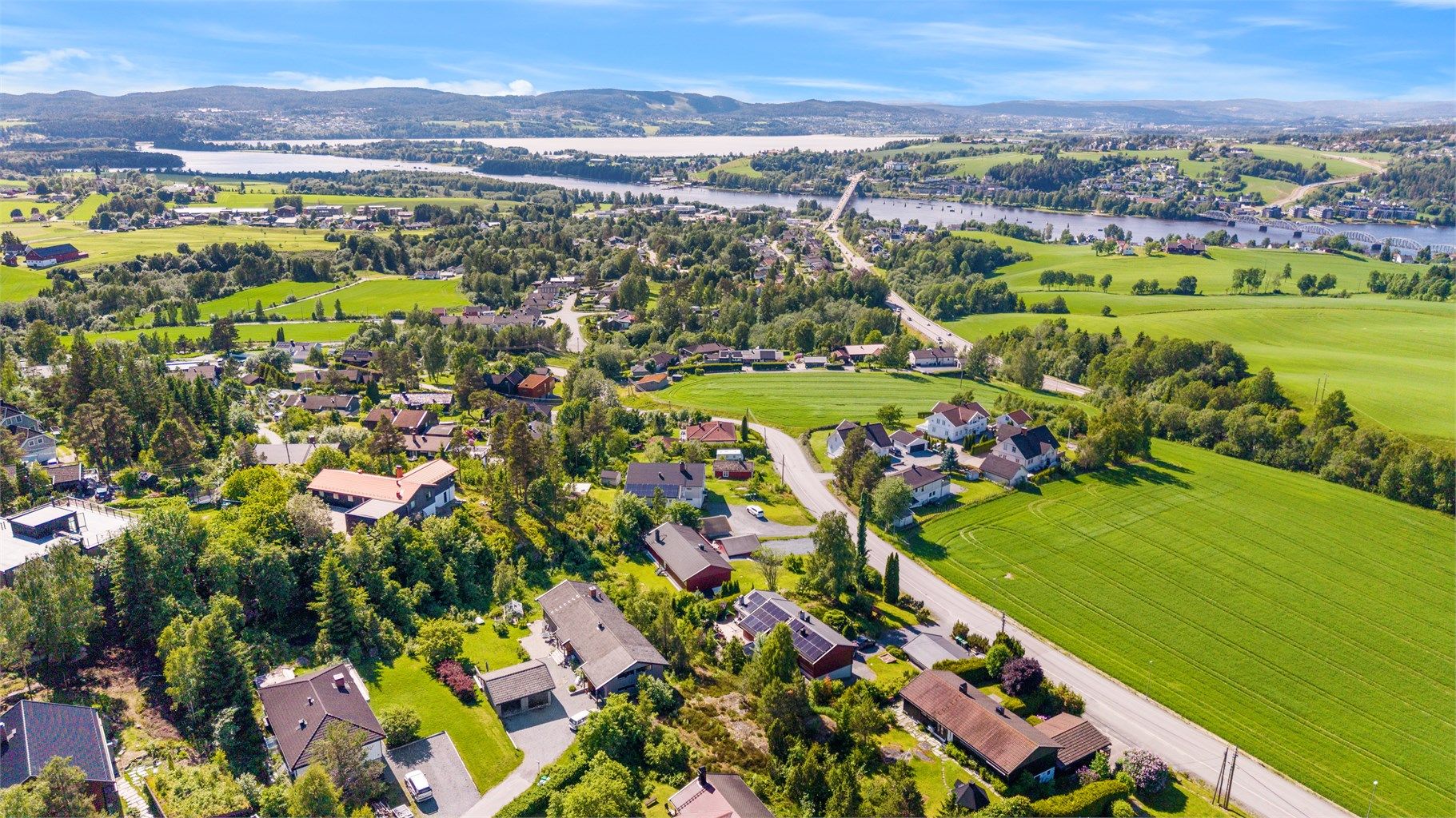 Løkenåsen er et populært og barnevennlig område med gangavstand til Riddersand barneskole.