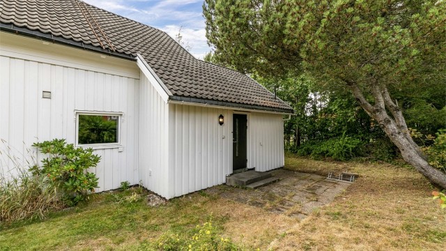 Flere vinduer skiftet ut på 2000-tallet, senest i 2024