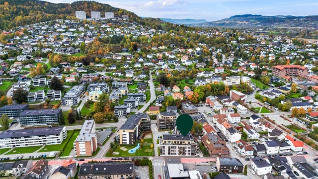 CC Drammen kjøpesenter innen kort gangavstand fra eiendommen - I tillegg til Magasinet og Torget Vest kjøpesenter i nærheten