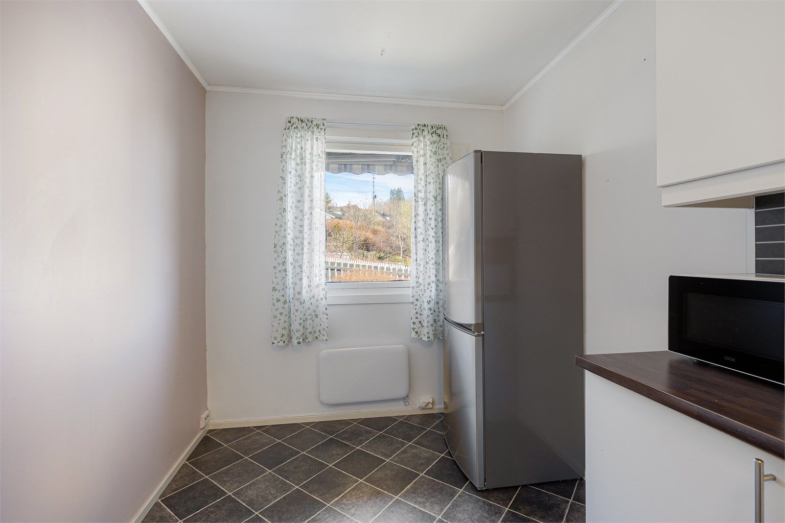 Boligen er tilknyttet høyhastighetsinternett via fiber fra Altibox (500/500).