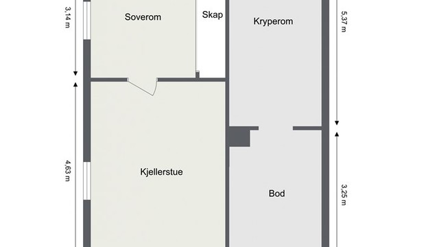 Underetasjen er innredet med blant annet entré, bad, kjøkken, soverom og en kjellerstue.