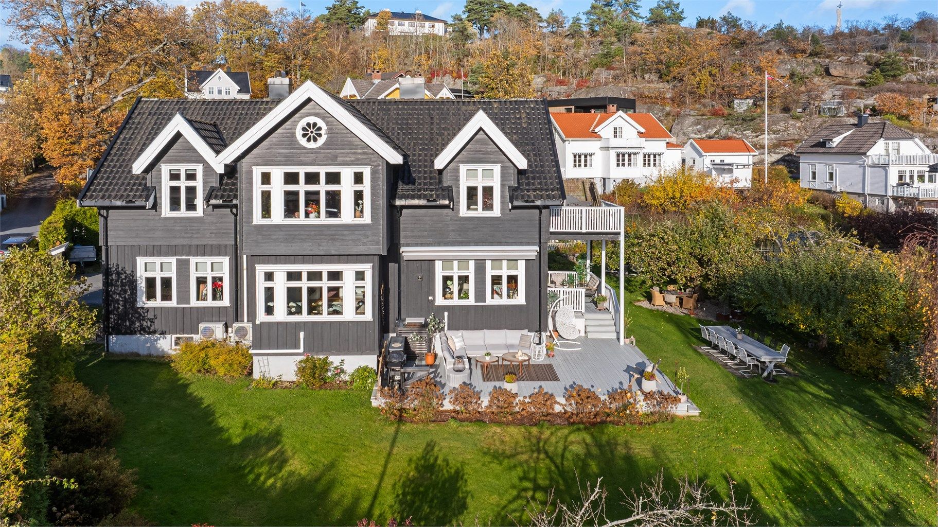 Stor og flott villa med nærhet til sentrum. Foto: Fotograf Magik AS