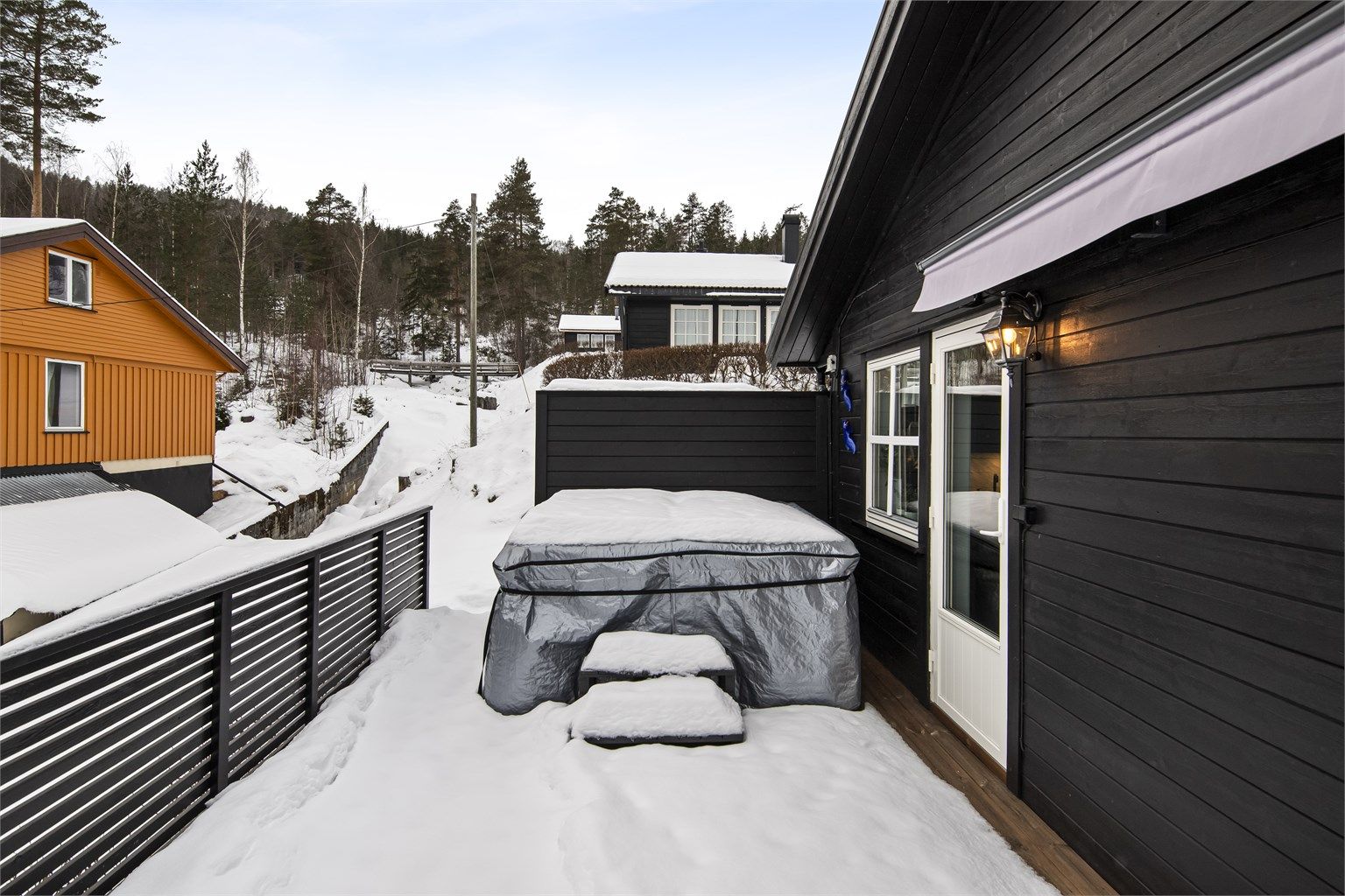 Deilig med jaccuzzi på terrassen - Velvære for kropp og sjel