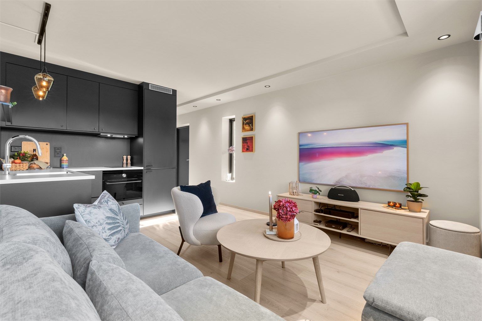 Sebastian Håbesland v/Krogsveen presenterer Nordre Skrenten 1A - lekker leilighet sentralt på Kolbotn